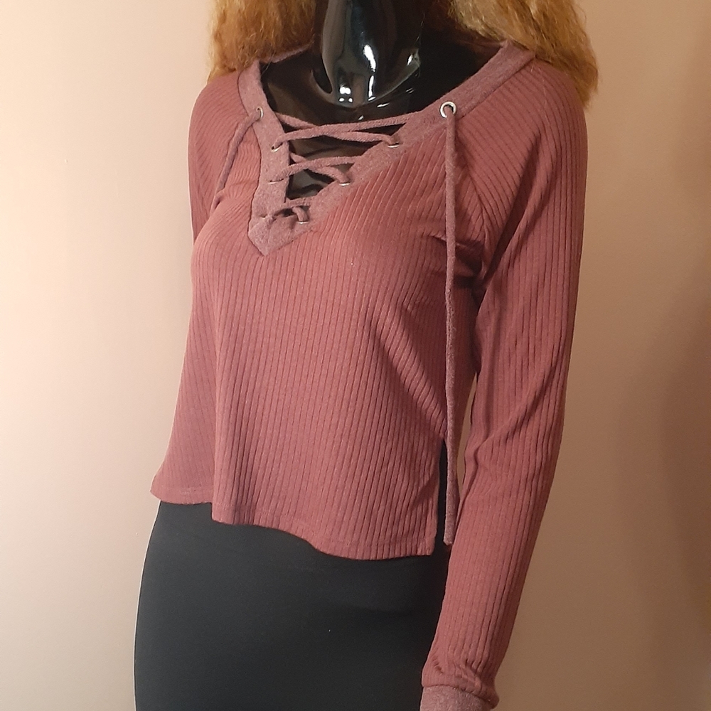Lace up V- neck Top